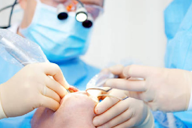 Cirugía ortognática , cirugía correctiva de la mandíbula.